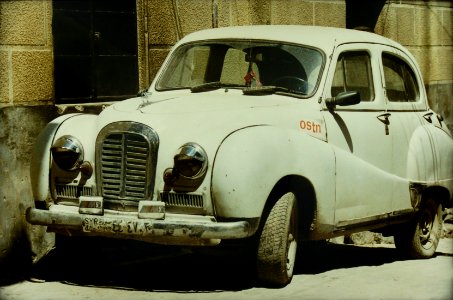 Aleppo Syria 1995. Old car. Spielvogel Archiv