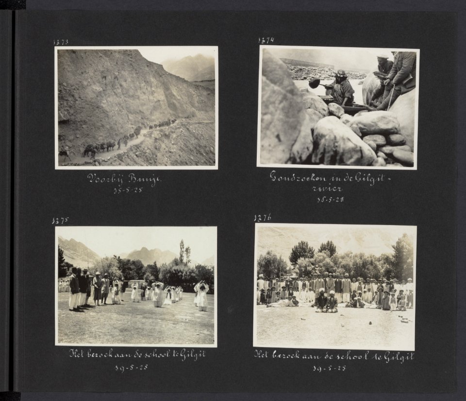 Albumblad met vier fotos. Linksboven karavaan op het pad voorbij Bunji. Rechts, Bestanddeelnr 27 89