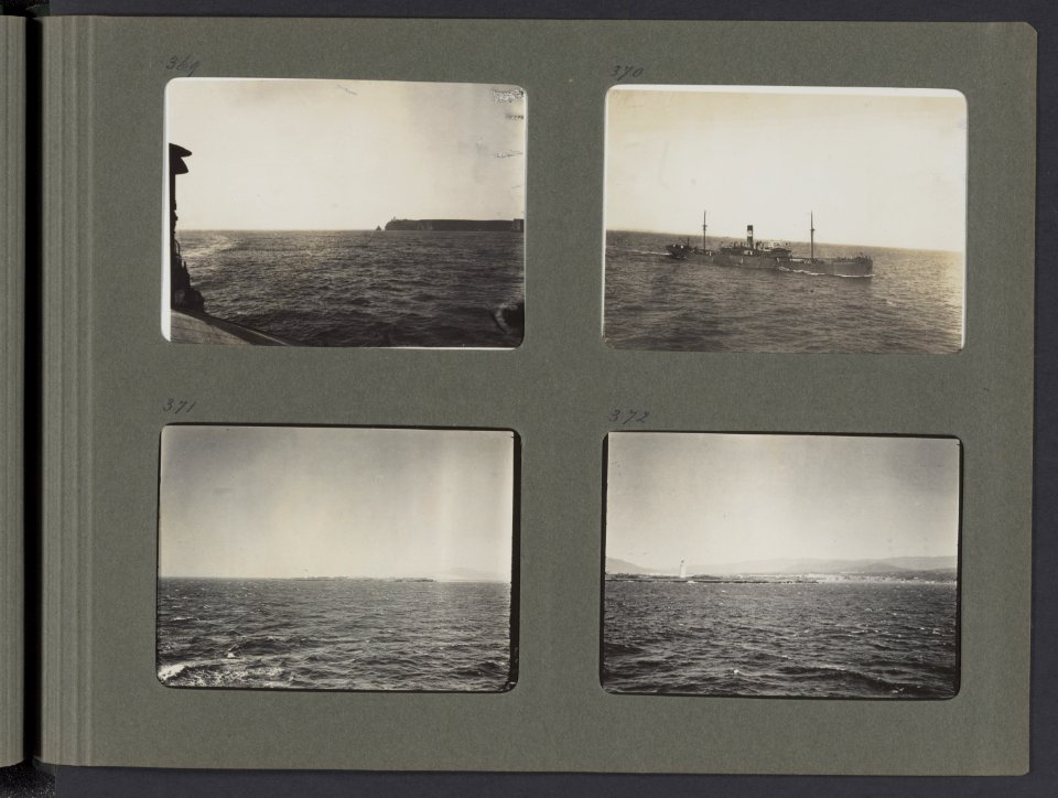 Albumblad met vier foto's, Bestanddeelnr 23 23