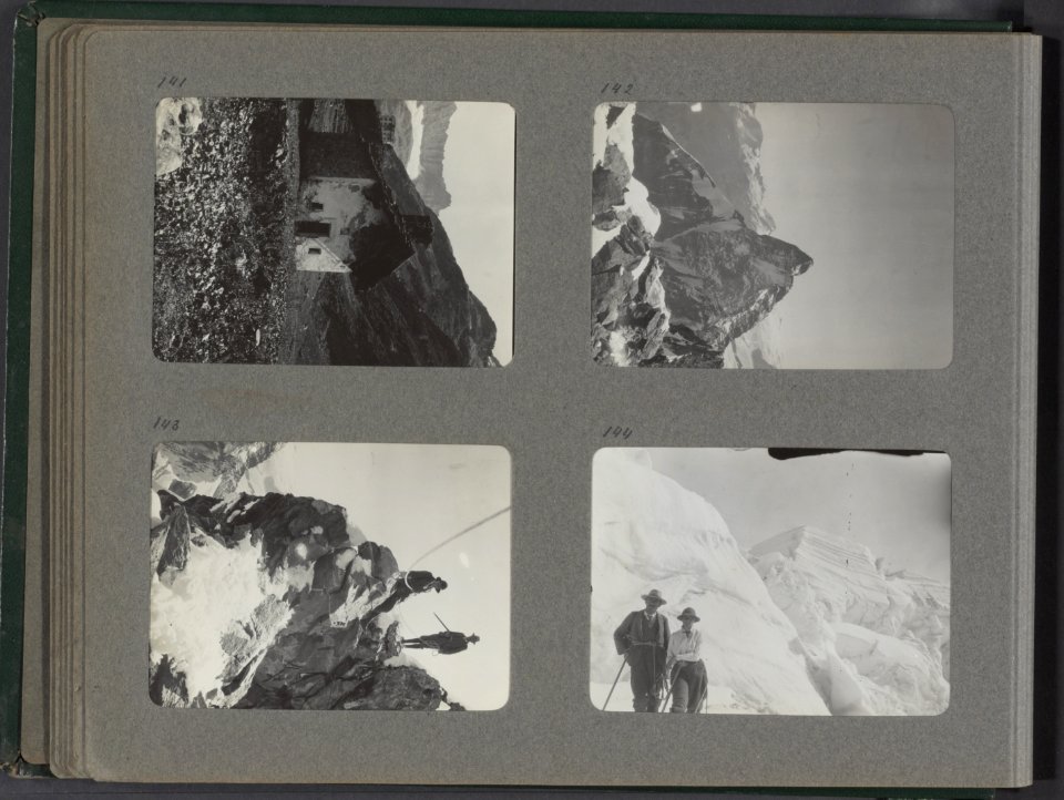 Albumblad met vier foto's, Bestanddeelnr 21 14