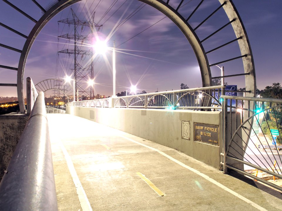 Alex Baum Bicycle Bridge looking south at night 2015-09-27