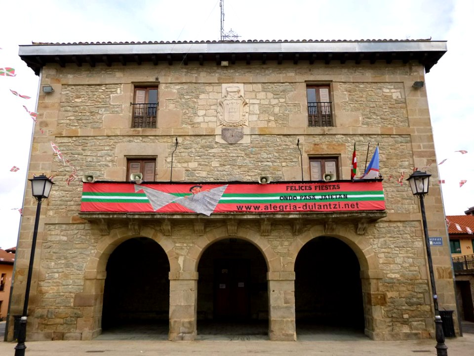 Alegría-Dulantzi - Ayuntamiento 01