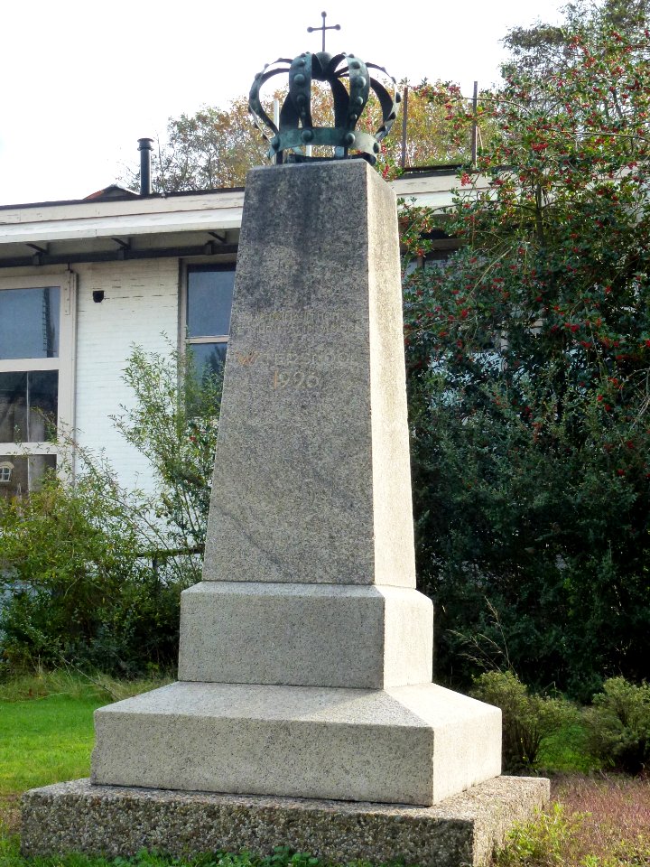 Alverna (Wijchen) monument watersnood 1926, Graafseweg