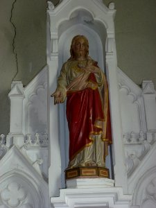 Alembon (Pas-de-Calais) église, statue Sacré-Coeur de Jésus-Christ