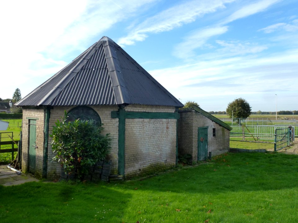 Alverna (Wijchen) boerderij De Bylard, karnhuisje, Graafseweg 84