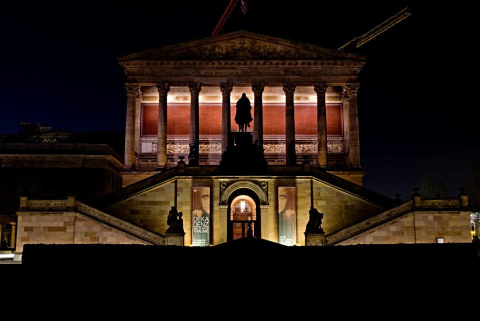 Alte Nationalgalerie Berlin at night 2021-01-17 pixel shift
