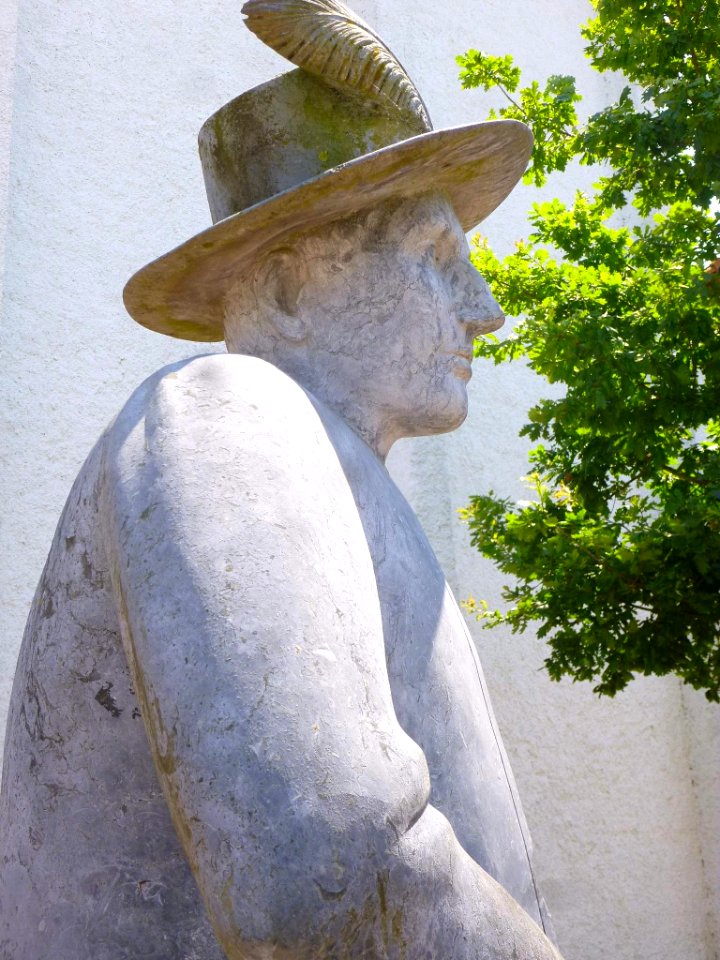Altzo - Estatua de Miguel Joaquín Eleizegui (Gigante de Alzo) 5
