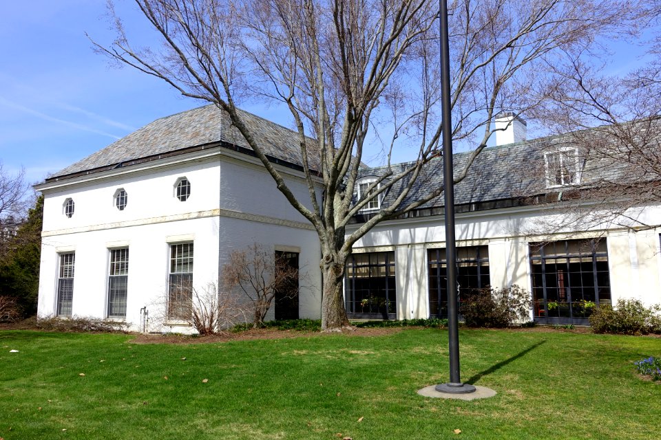 Alumnae House - Smith College - Northampton, MA - DSC01894