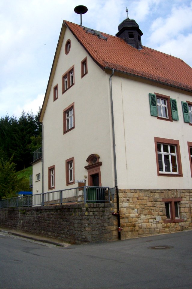 Altes Schulhaus Hochstaedten 03