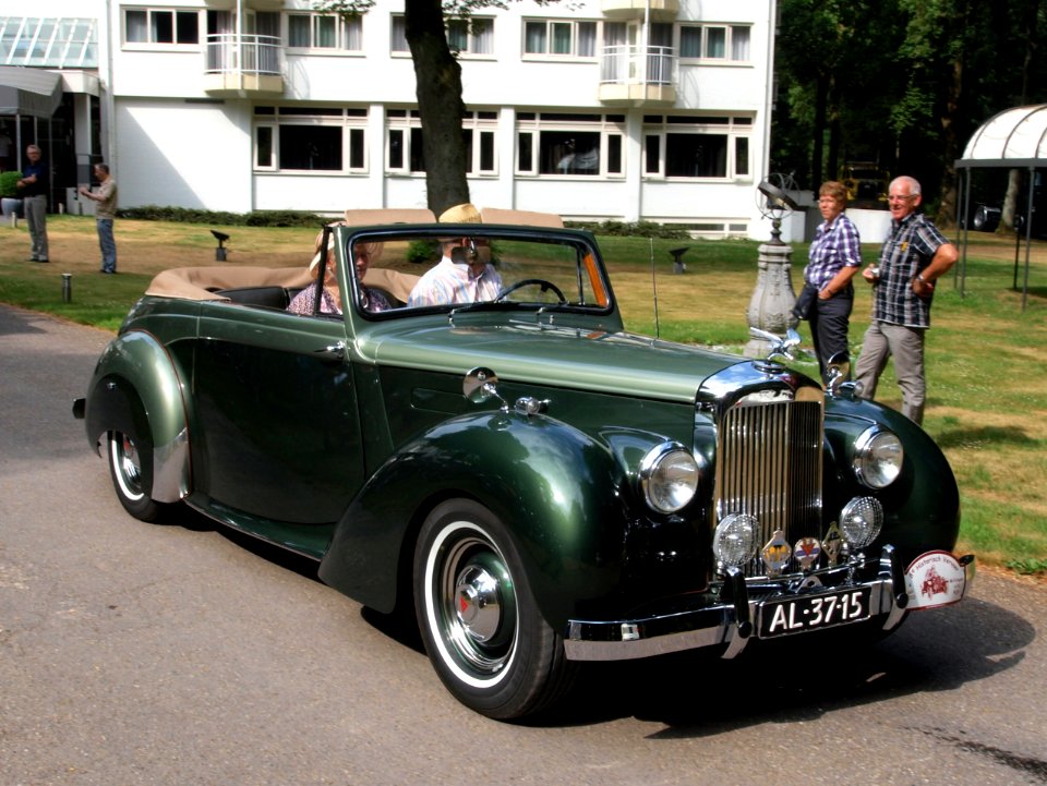 Alvis TA 21 DHC pic-002