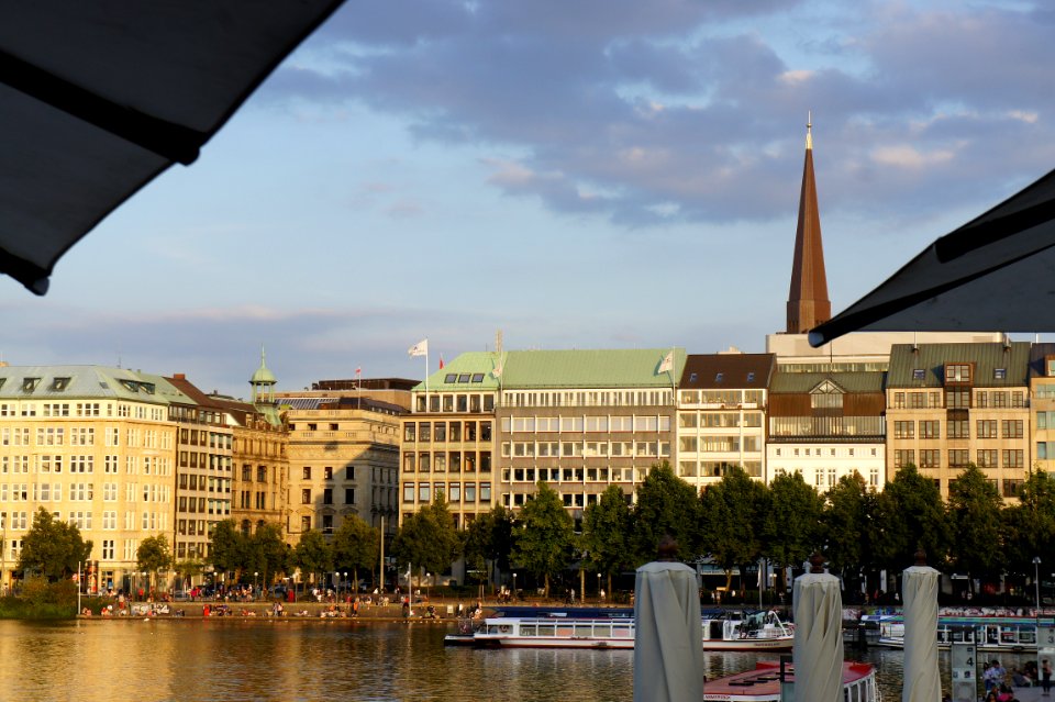 Am Alsterpavillon05