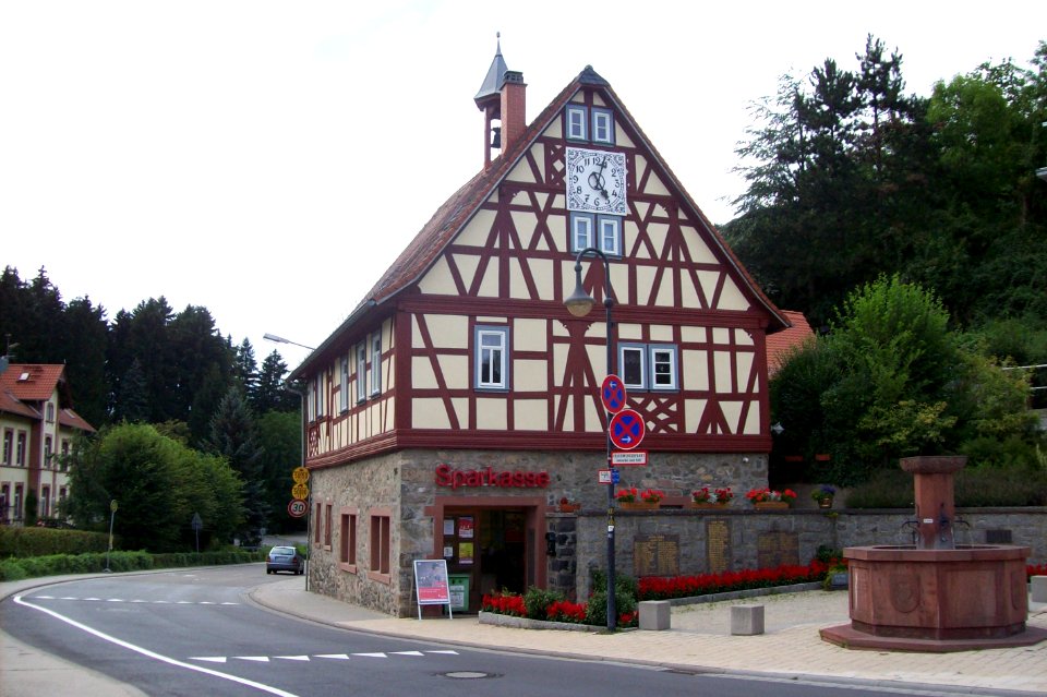 Altes Schulhaus in Bensheim-Zell 01