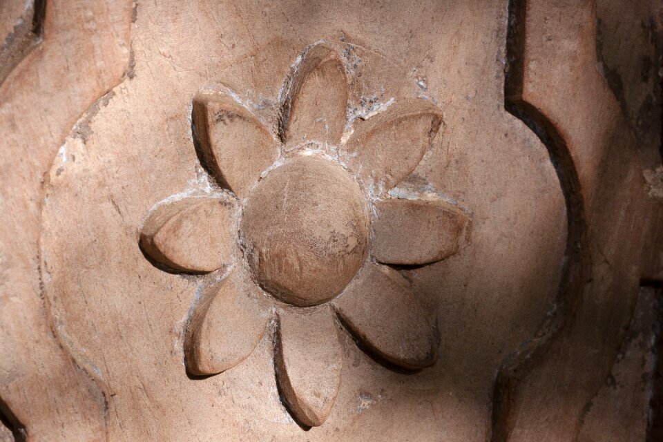 Flower india precious wood