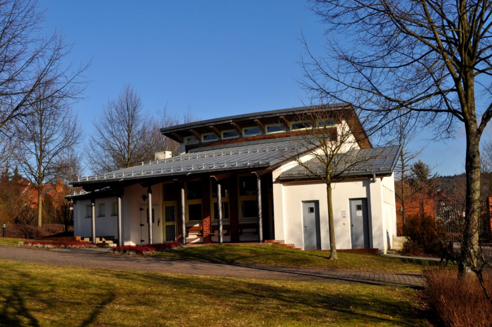 Altenhain, Friedhof, Trauerhalle