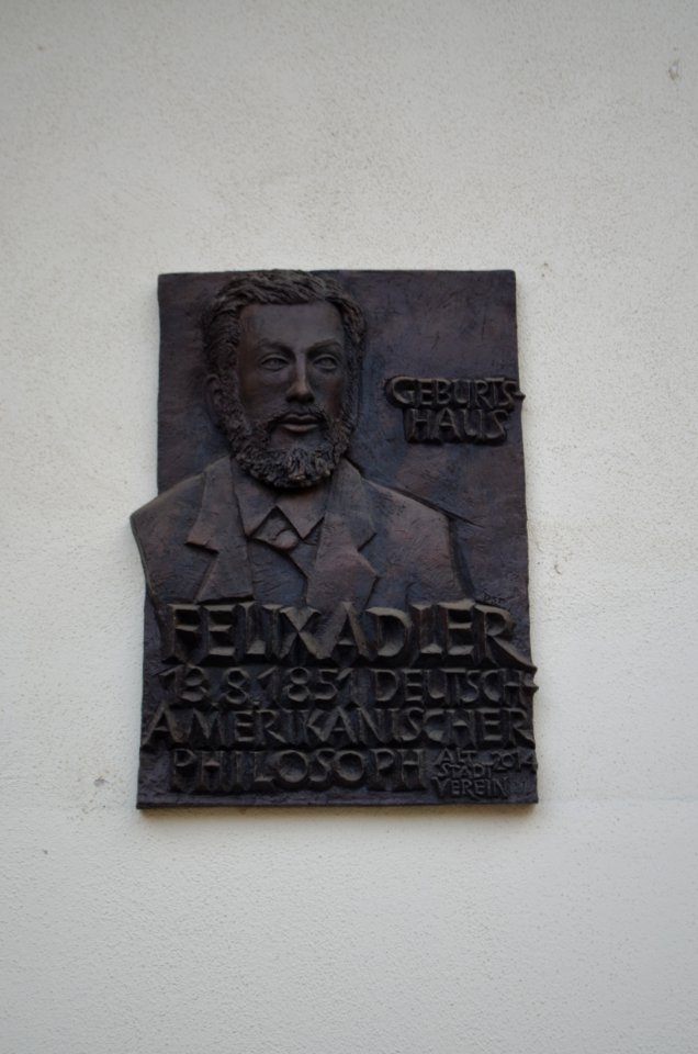 Alzey, Schlossgasse 15, Tafel