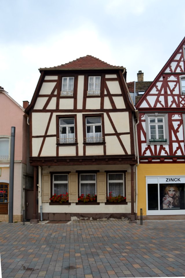 Alzey, Obermarkt 9