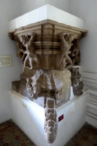 Altar with Apsaras, view 3, Tra Kieu, 7th-8th century, Quang Nam - Museum of Cham Sculpture - Danang, Vietnam - DSC01499