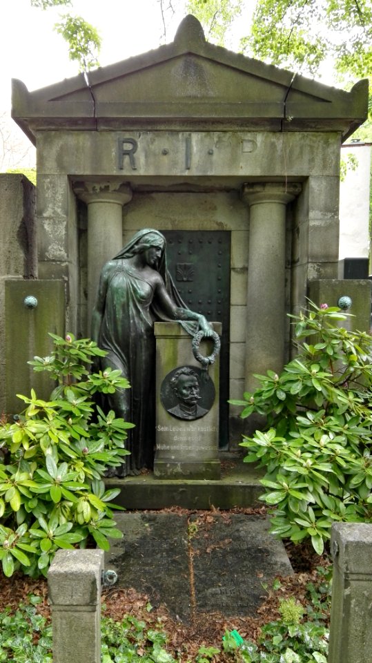 Alter Friedhof zwölfapostelgemeinde berlin - 1
