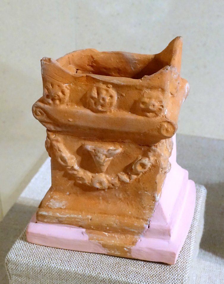 Altar for burning incense, Roman, Smyrna, modern Izmir, Turkey, 1st or 2nd century AD, terracotta - Spurlock Museum, UIUC - DSC05772