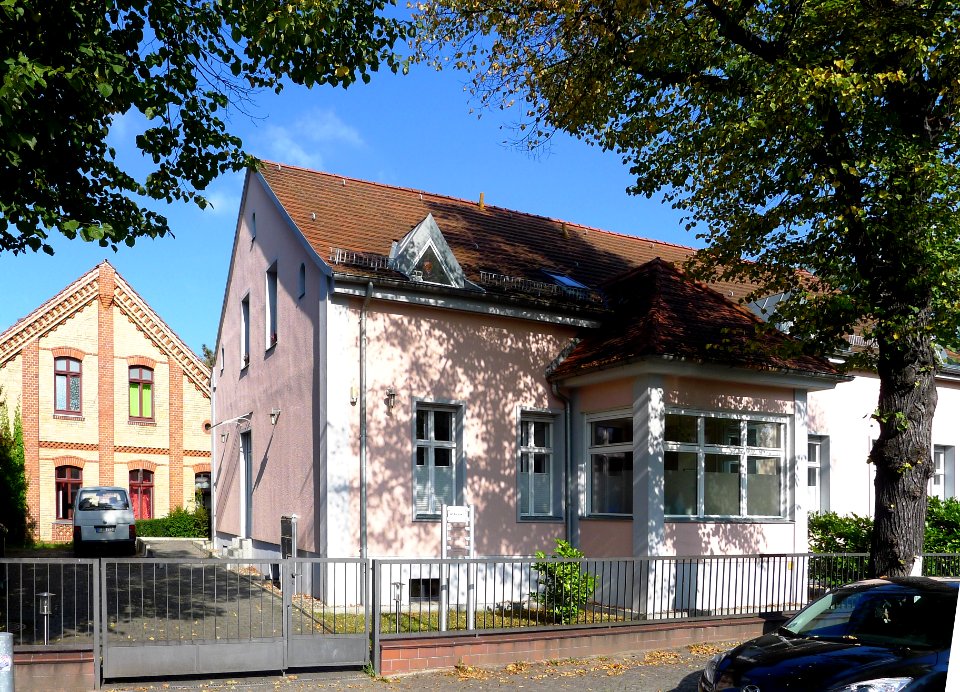 Alt-Buckow 12–12J (Berlin-Buckow)
