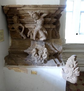 Altar with Apsaras, view 1, Tra Kieu, 7th-8th century, Quang Nam - Museum of Cham Sculpture - Danang, Vietnam - DSC01495