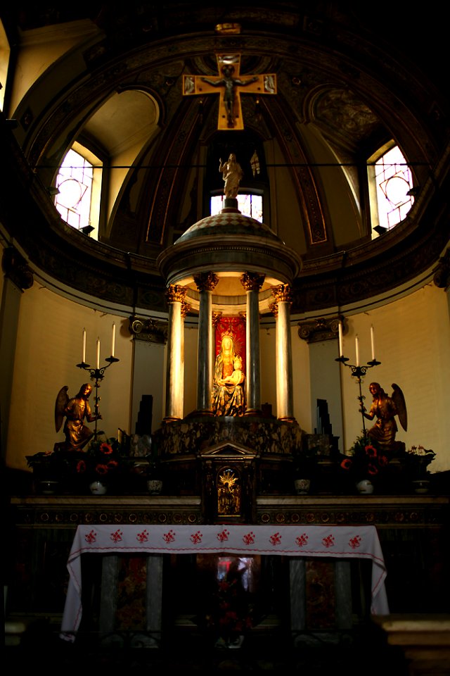 Altare maggiore San Tomaso in Terramara, Milano
