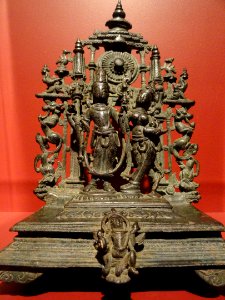 Altarpiece with Vishnu and Shri Devi, Madhya Pradesh, India, c. 9th century AD, bronze - San Diego Museum of Art - DSC06385