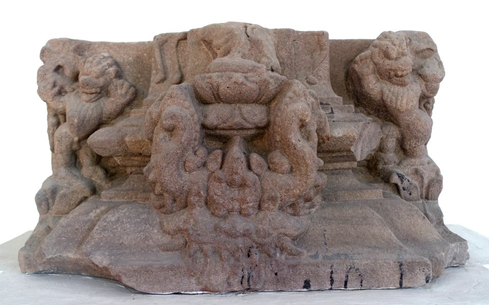Altar part, Tra Kieu, 10th-11th century, Quang Nam - Museum of Cham Sculpture - Danang, Vietnam - DSC01852