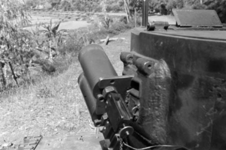 Ambarawa. Blik op rijstvelden vanaf de koepel van een tank, Bestanddeelnr 356-3-6
