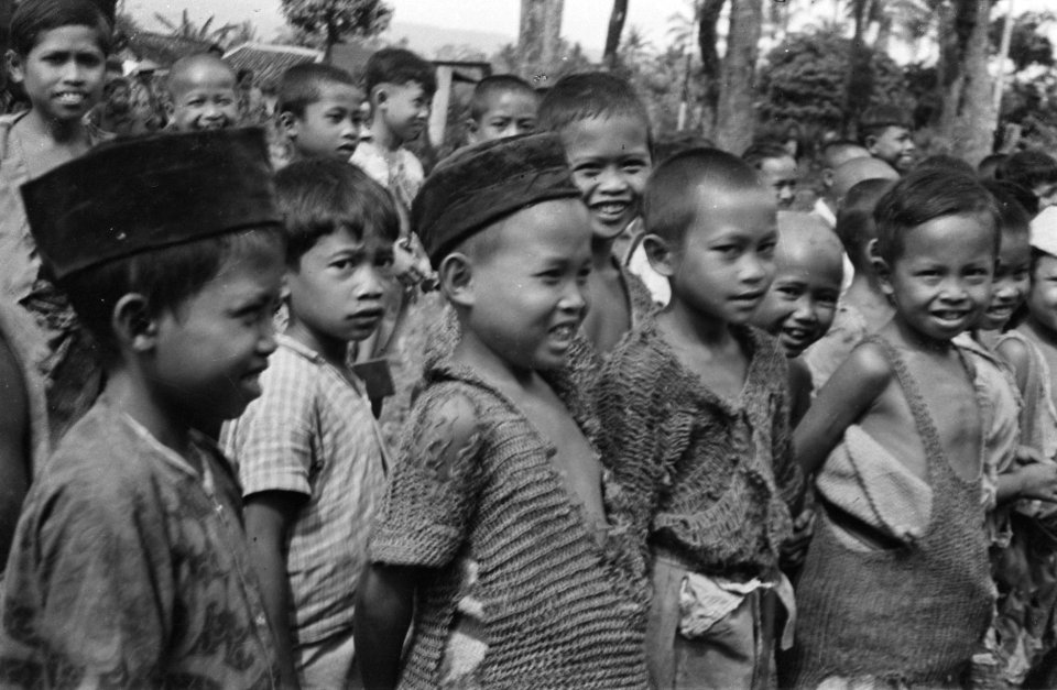 Ambarawa In de bevrijde gebieden van Indonesie is ook het onderwjs van de jeugs, Bestanddeelnr 370-3-2