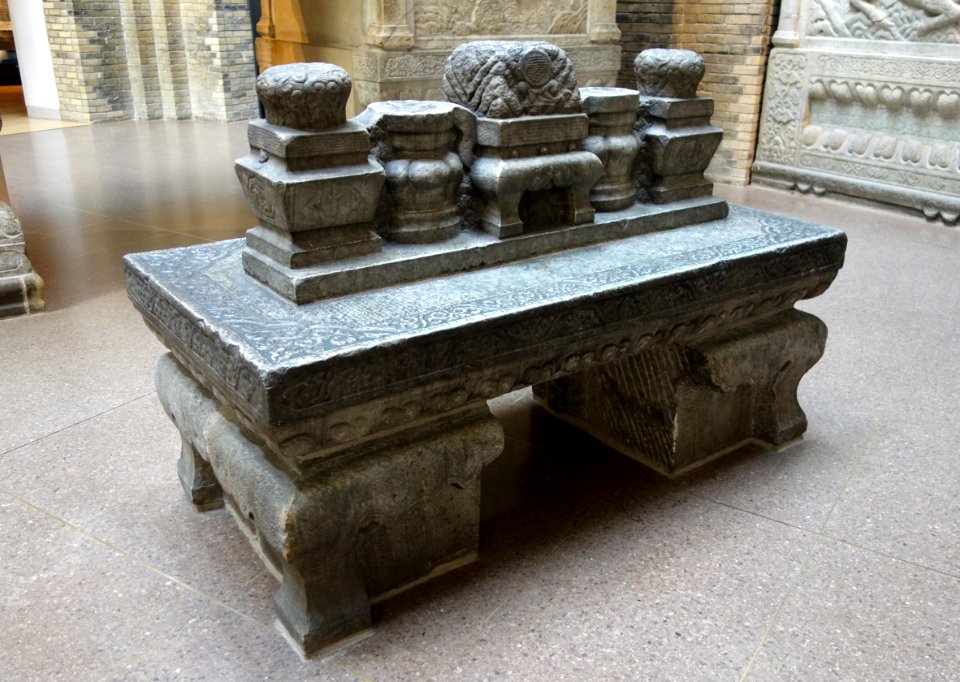 Altar table from Zu Dashou's tomb, view 1, China, Yongtai village near Beijing, Qing dynasty, 1656, limestone - Royal Ontario Museum - DSC03708