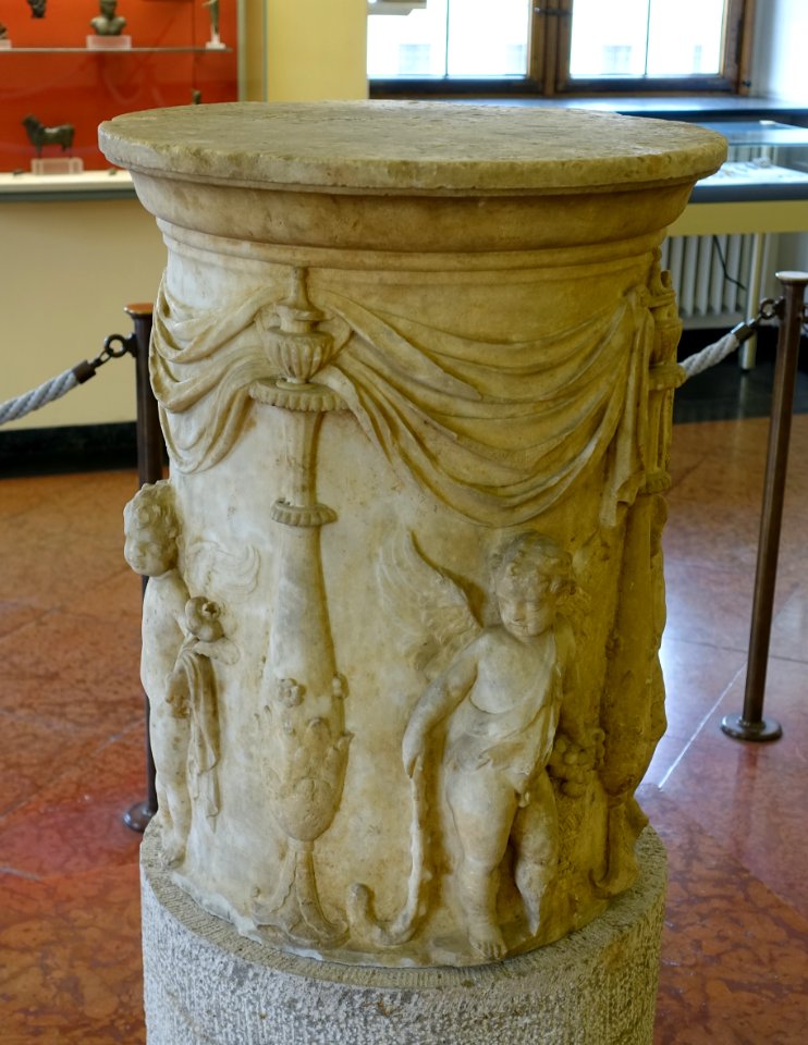 Altar of the Four Seasons, Roman, 41-54 AD, H 5056, view 1 - Martin von Wagner Museum - Würzburg, Germany - DSC05901