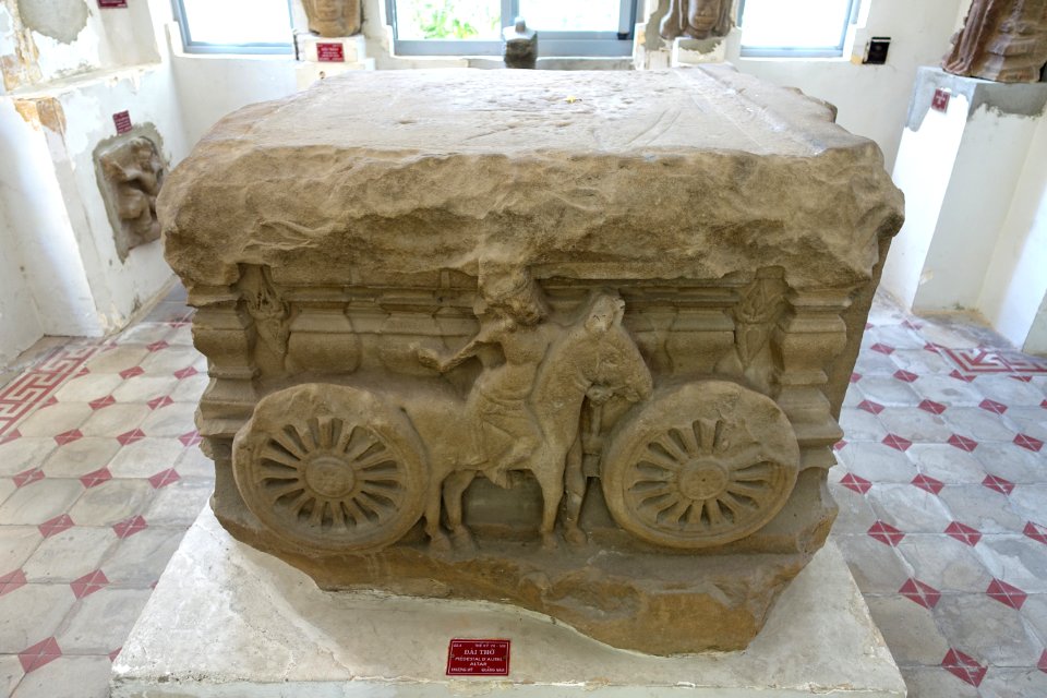 Altar, Khuong My, 7th-8th century,Quang Nam - Museum of Cham Sculpture - Danang, Vietnam - DSC01989