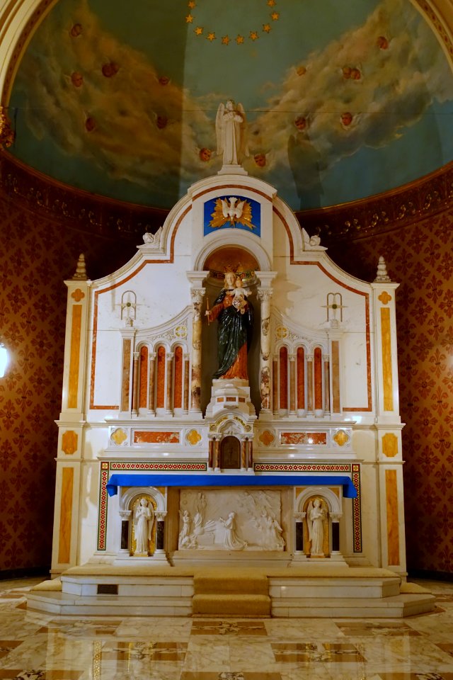 Altar (right) - Saints Peter and Paul Catholic Church - San Francisco, CA - DSC02598