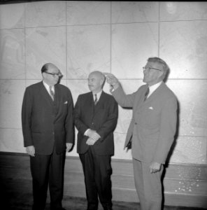Ambassadeur VS Tyler bracht bezoek Rotterdam, Bestanddeelnr 918-1863