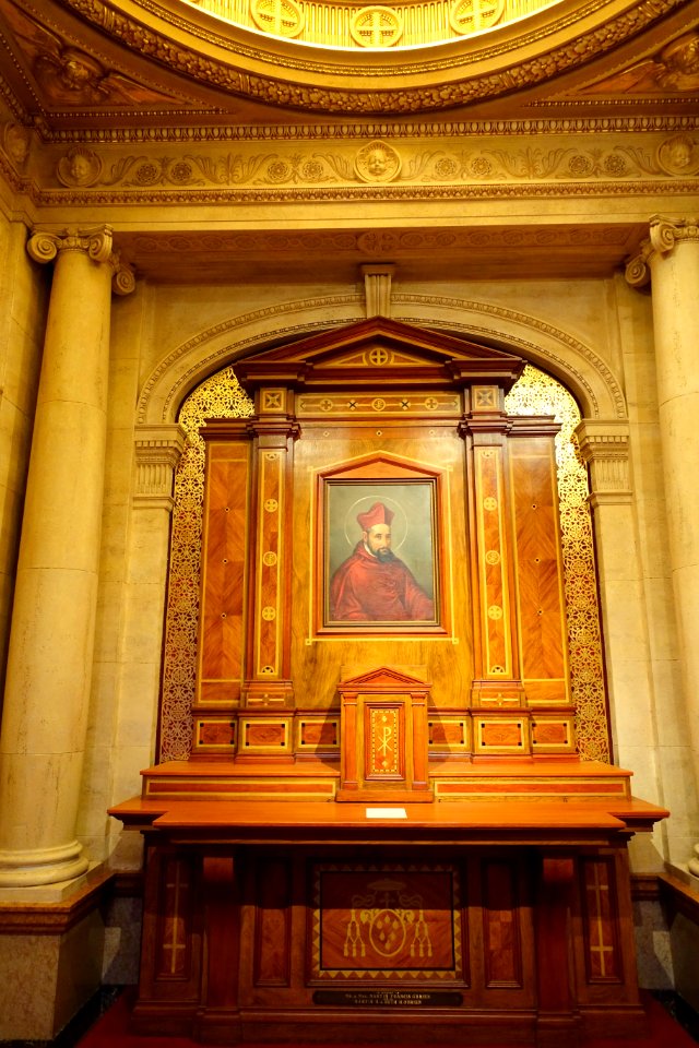 Altar - Saint Ignatius Church, San Francisco, CA - DSC02540