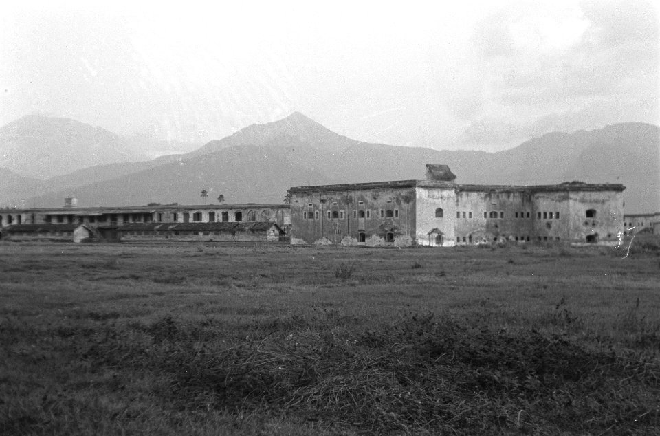 Ambarawa-sector 28-7-47. Het oude fort Willem I te Ambarawa, Bestanddeelnr 1681