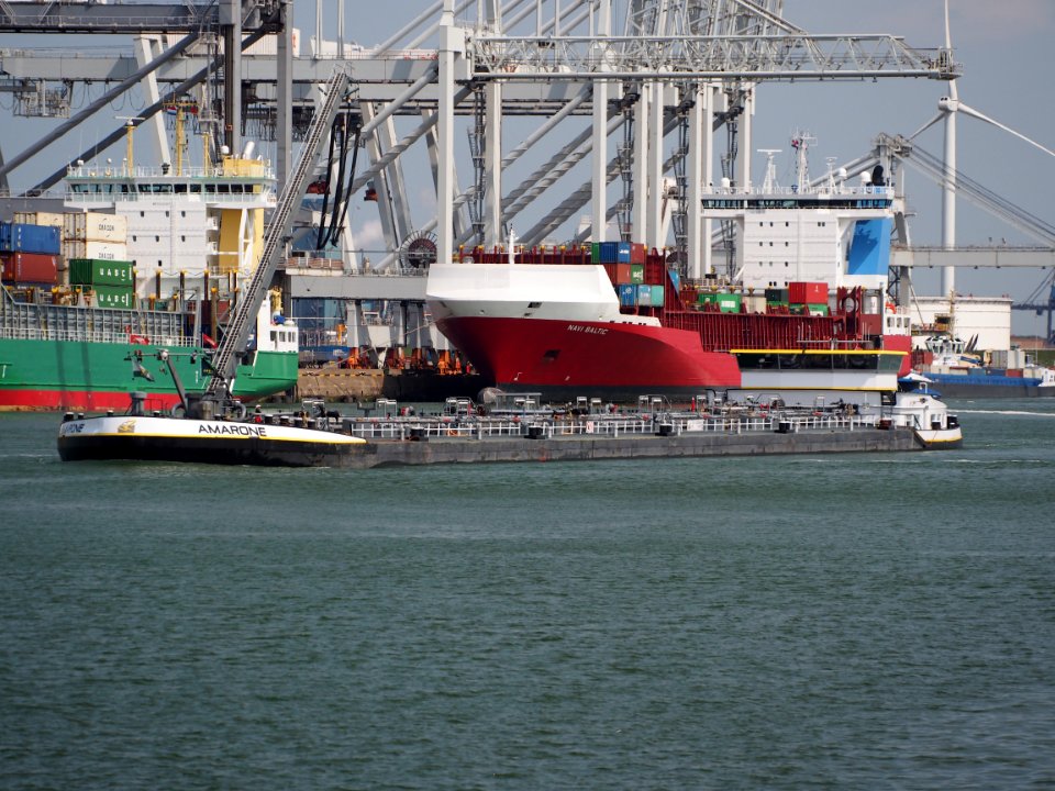 Amarone - ENI 02332868, Amazonehaven, Port of Rotterdam