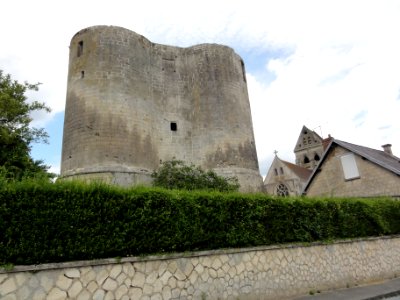 Ambleny (Aisne) la tour (03)