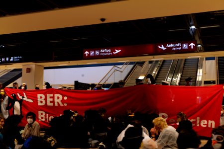 Am Boden bleiben protest BER opening 2020-10-31 142