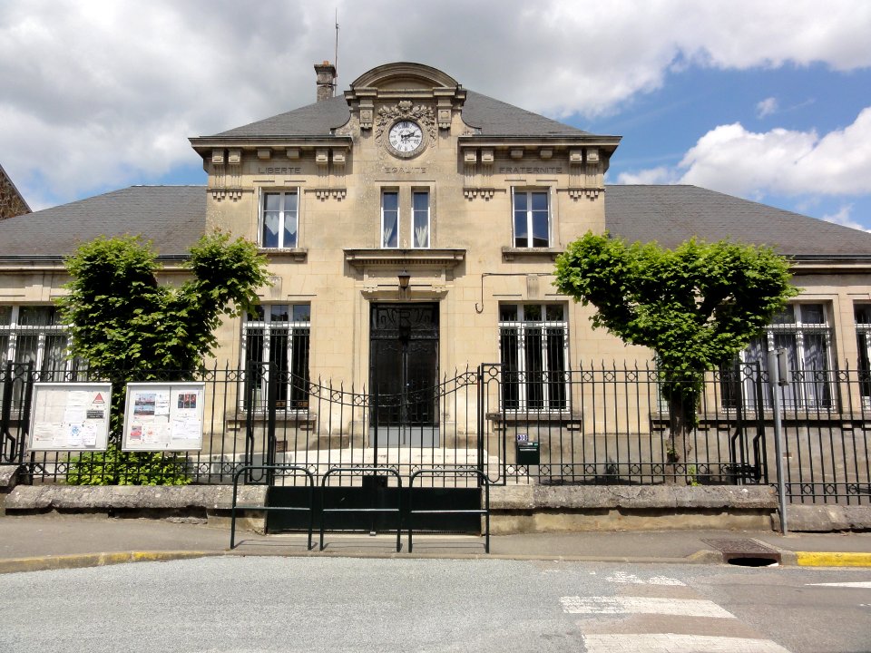 Ambleny (Aisne) école