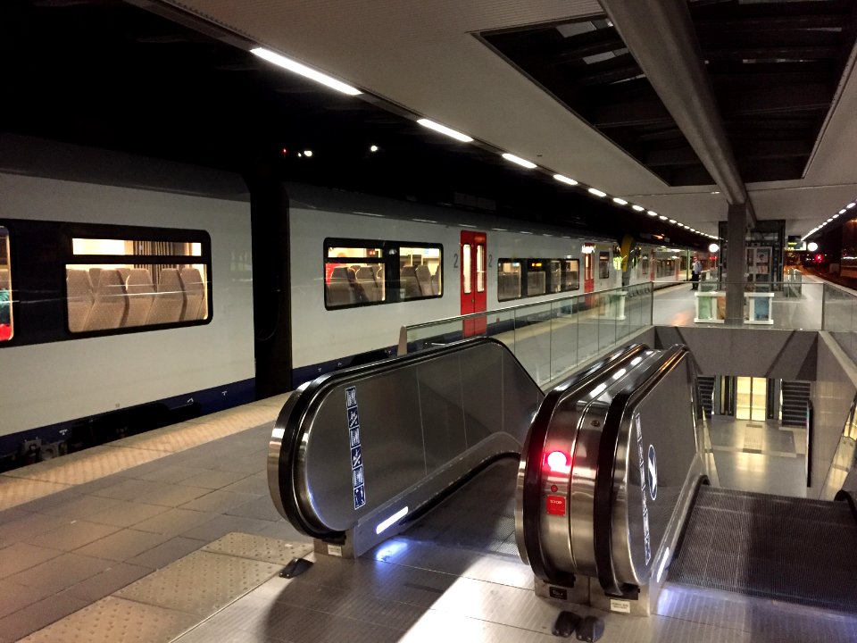 AM Desiro en gare de Bruges 2 photo