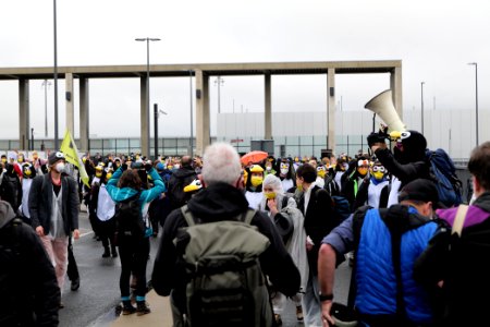 Am Boden bleiben protest BER opening 2020-10-31 34