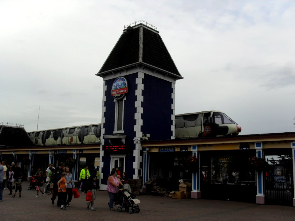Alton Towers Entrance 2