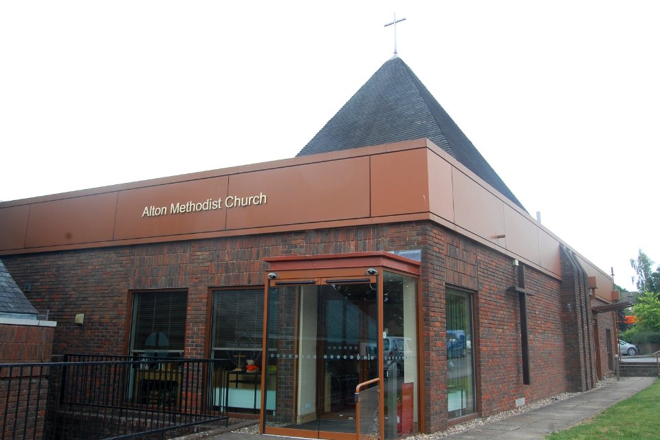 Alton Methodist Church, Draymans Way, Alton (July 2019) (6)