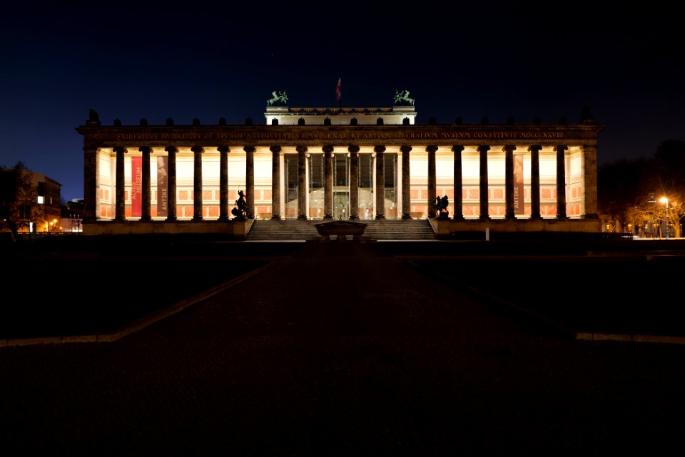 Altes Museum Berlin at night 2021-01-17 01
