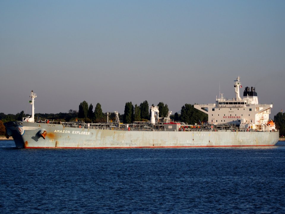 Amazon Explorer (ship, 2002), IMO 9231511 - Callsign SVFF, Port of Antwerp pic1