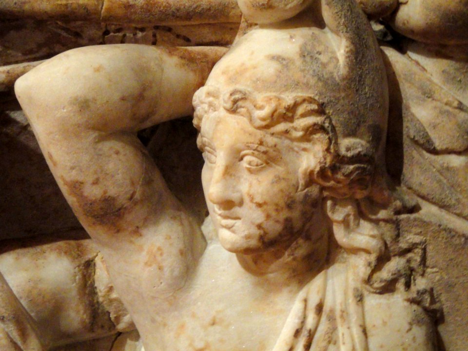 Amazonomachy, detail, late 2nd to early 3rd century AD, front and side of a sarcophagus, Roman, Pentelic marble - Sackler Museum - DSC02393