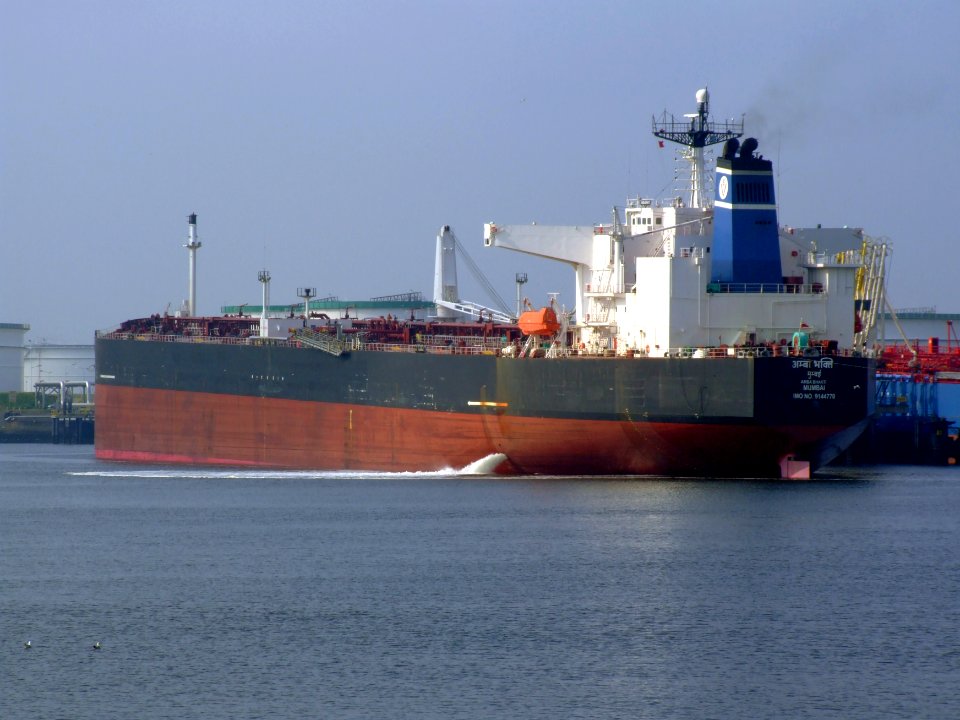 Amba Bhakti p3 at the '7e Petroliumhaven', Port of Rotterdam, Hollad 03-Jun-2007
