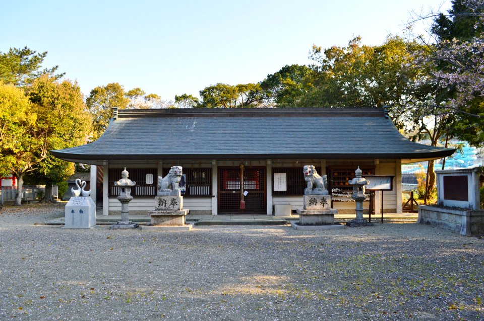 Amayukawata-jinja, haiden
